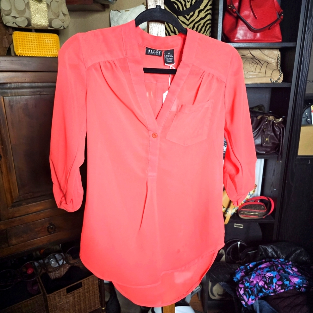 ❤️Sz XS Alloy Coral Blouse w/Roll Tab Sleeves